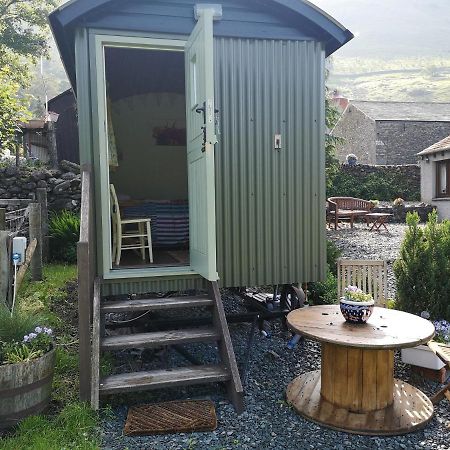 Shepherds Hut Dolly Wagon Keswick  Exterior photo
