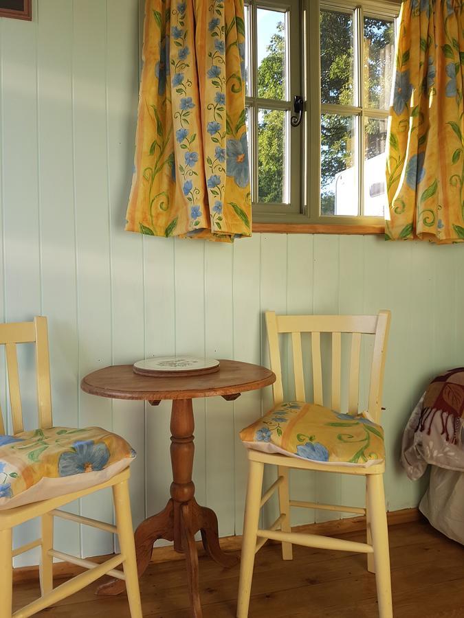 Shepherds Hut Dolly Wagon Keswick  Exterior photo